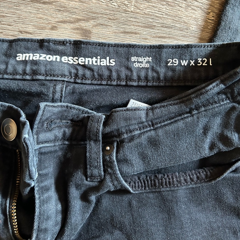 Amazon Essentials - Picture 3 of 3